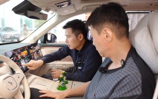 中国台湾知名博主亲测岚图L3级智驾 点赞大陆新能源硬核实力